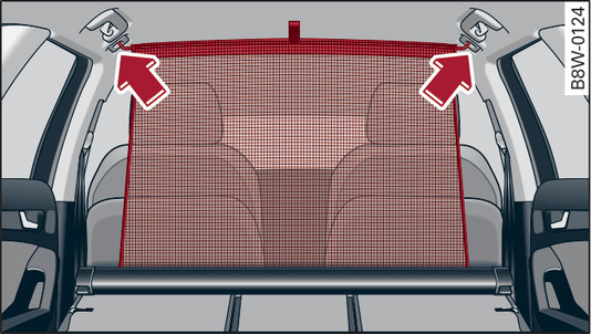 Fig. 82Respaldo abatido: Enganchar la red de separación